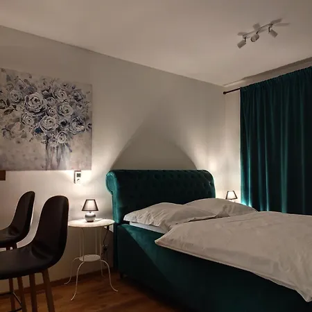 شقة Rezidencia Radnica -ubytovanie- Old Town *