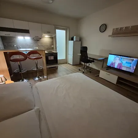 Daire Rezidencia Radnica -ubytovanie- Old Town Kösice